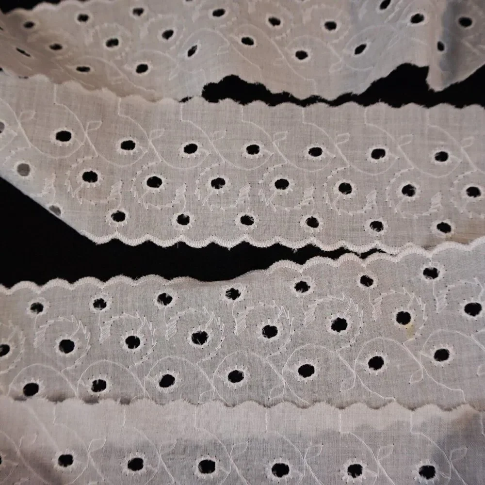 Estate eyelet lace